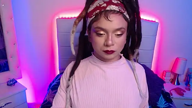 Snapshot of elapetitie chatting on October 23, 2025, 5:28 am elapetitie online show from October 23, 2025, 5:28 am