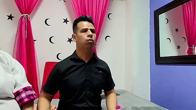 Snapshot of mabelineyesgreen303av chatting on September 26, 2025, 1:34 am mabelineyesgreen303av online show from September 26, 2025, 1:34 am