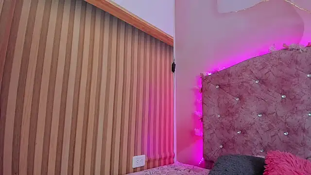 Snapshot of Mila_grace_ chatting on April 14, 2026, 6:24 pm Mila grace online show from April 14, 2026, 6:24 pm