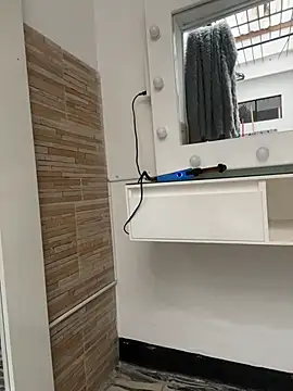 MaddyGray  online show from November 29, 2025, 6:08 pm