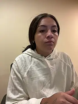 Alyha Cortes online show from March 12, 2026, 1:15 pm