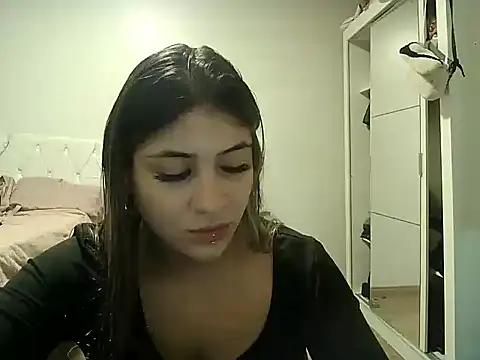 Becca B online show from April 12, 2026, 4:16 am