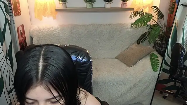 Snapshot of kathie_lozada chatting on November 7, 2025, 7:24 am kathie lozada online show from November 7, 2025, 7:24 am