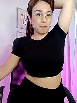kim7  online show from July 10, 2026, 3:12 pm