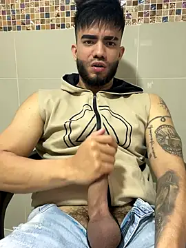 Snapshot of King_Draven3 chatting on November 25, 2025, 12:49 pm King Draven3 online show from November 25, 2025, 12:49 pm