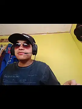 juanfritaa21 online show from November 1, 2025, 8:25 pm