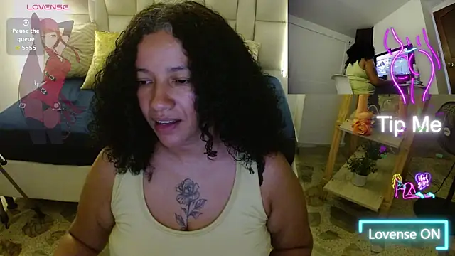 Snapshot of michel_rous_ chatting on April 29, 2026, 6:25 pm michel rous online show from April 29, 2026, 6:25 pm