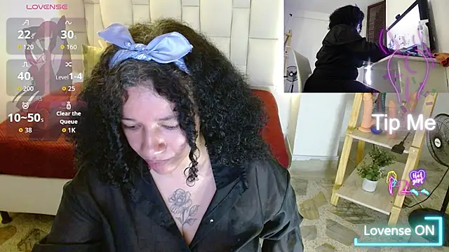 Snapshot of michel_rous_ chatting on May 2, 2026, 4:45 pm michel rous online show from May 2, 2026, 4:45 pm
