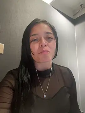 Emily Rivers  online show from October 30, 2025, 1:20 pm