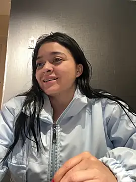 Emily Rivers  online show from September 20, 2025, 2:11 pm