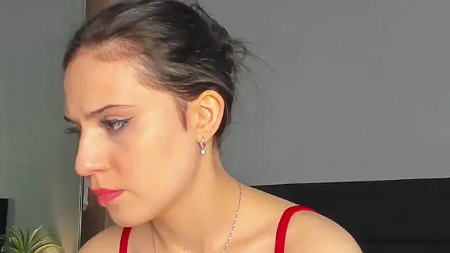 Forever Smiler online show from November 11, 2025, 9:26 am