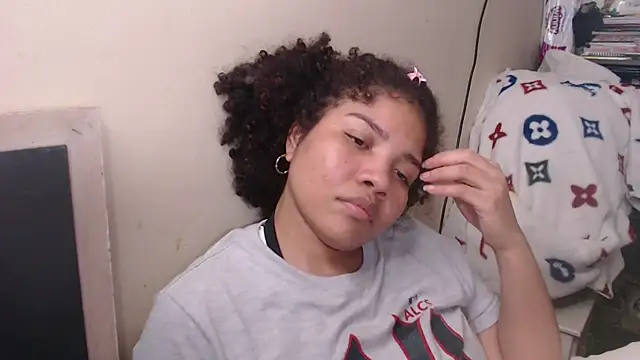 madelene online show from March 15, 2025, 4:35 am