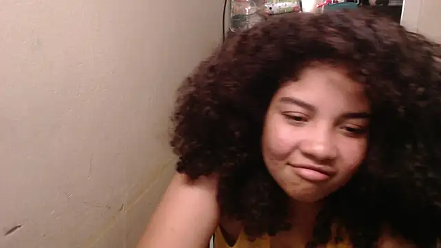 madelene online show from May 26, 2026, 2:20 am