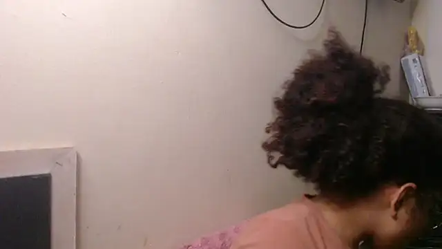 madelene online show from March 8, 2025, 5:28 am