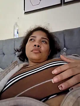 madelene online show from March 11, 2025, 5:35 am