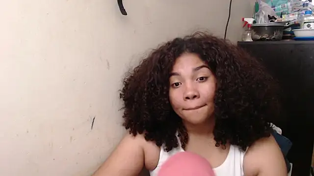 madelene online show from April 13, 2026, 1:53 am