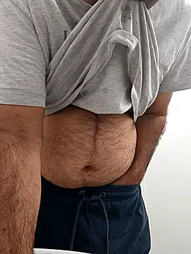 moonflower25 online show from November 7, 2025, 3:22 am