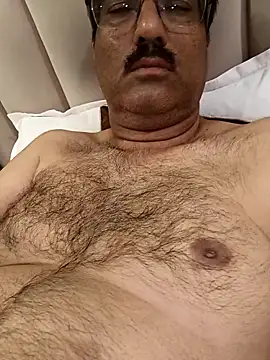 Snapshot of moonflower25 chatting on April 13, 2026, 3:38 pm moonflower25 online show from April 13, 2026, 3:38 pm