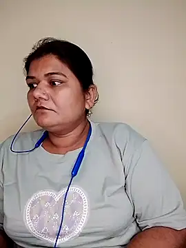 Meenu tiwari online show from October 8, 2025, 6:41 pm