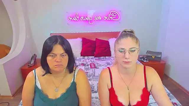 Snapshot of Your_Exstasy chatting on September 13, 2025, 9:09 am Your Exstasy online show from September 13, 2025, 9:09 am