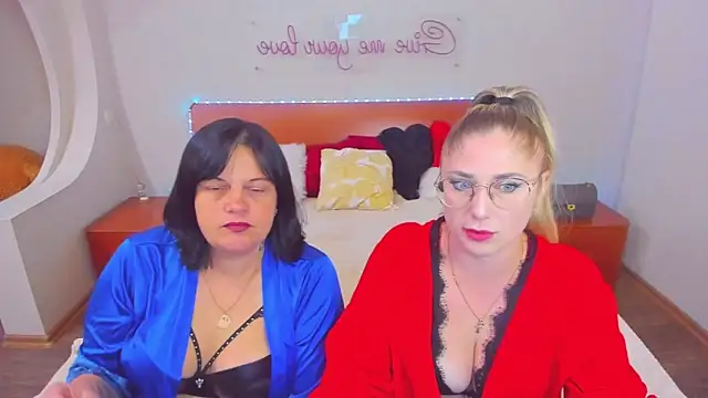Snapshot of Your_Exstasy chatting on September 26, 2025, 6:31 am Your Exstasy online show from September 26, 2025, 6:31 am