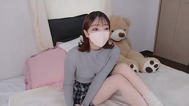 Rina 72 online show from December 15, 2025, 3:34 am