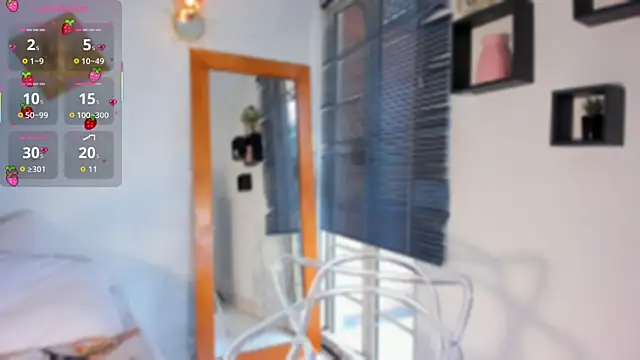 Snapshot of Aleexiiaa chatting on April 2, 2026, 12:23 pm Aleexiiaa online show from April 2, 2026, 12:23 pm