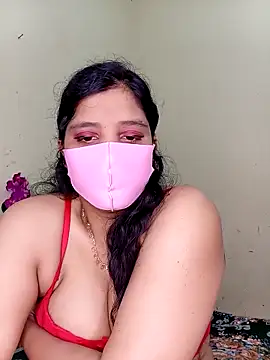 Rose-luckey online show from April 10, 2026, 6:15 pm