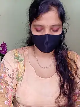 Rose-luckey online show from May 26, 2026, 2:04 pm