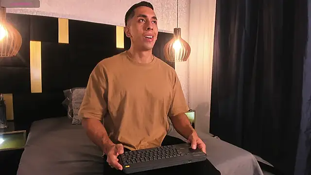 Lucio  Fox online show from May 15, 2026, 11:52 am