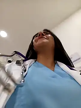 CAROLINE  07 online show from April 16, 2026, 3:13 pm