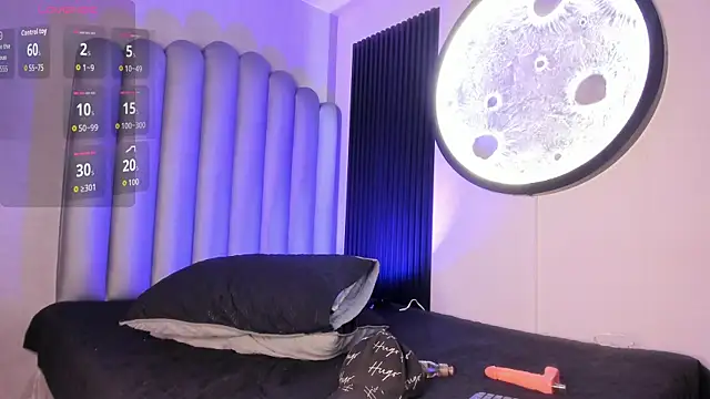 Snapshot of _Leohot_ chatting on October 18, 2025, 4:14 am Leohot online show from October 18, 2025, 4:14 am