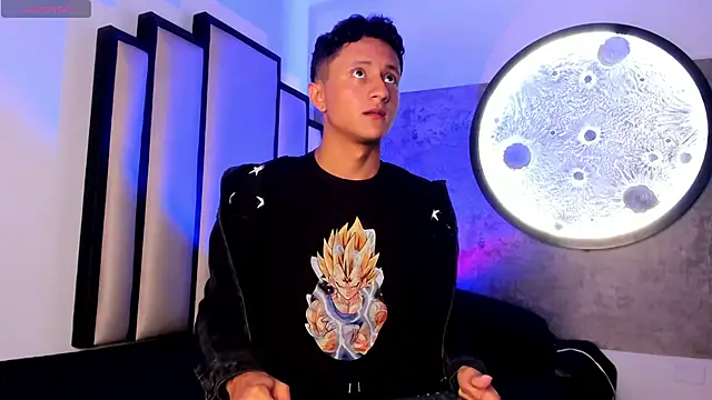 Snapshot of _Leohot_ chatting on November 7, 2025, 12:10 pm Leohot online show from November 7, 2025, 12:10 pm