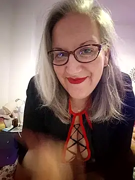 Feelineducentre online show from January 13, 2026, 9:08 pm