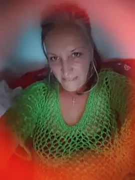 Feelineducentre online show from June 8, 2026, 7:47 pm