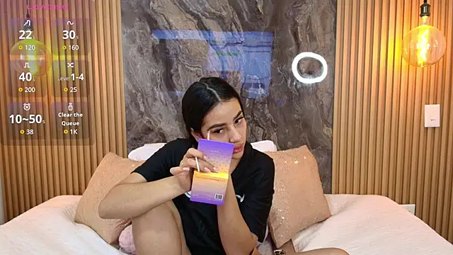 Snapshot of Alana-Jones chatting on October 2, 2025, 11:46 am Alana-Jones online show from October 2, 2025, 11:46 am