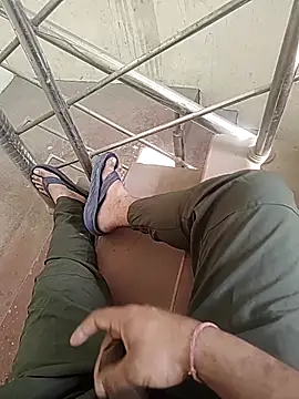 Snapshot of monty935 chatting on March 4, 2026, 5:26 am monty935 online show from March 4, 2026, 5:26 am