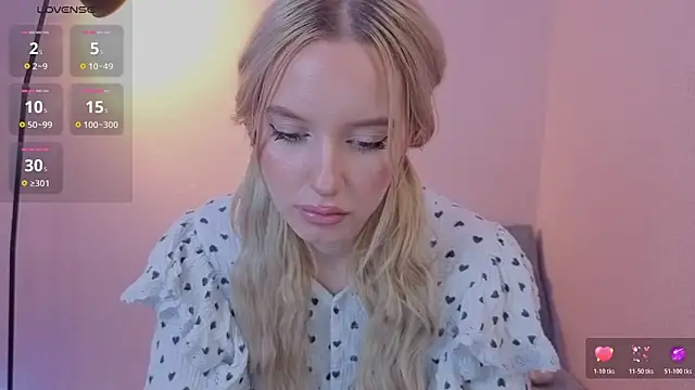 Snapshot of PickmeBabby chatting on October 18, 2025, 9:17 pm PickmeBabby online show from October 18, 2025, 9:17 pm