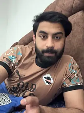 hottestboy03 online show from March 11, 2026, 8:41 am