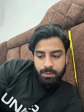 hottestboy03 online show from April 3, 2026, 9:05 am