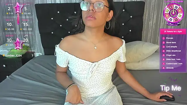 Snapshot of Hailey_johnsonn chatting on September 19, 2025, 12:53 pm Hailey johnsonn online show from September 19, 2025, 12:53 pm