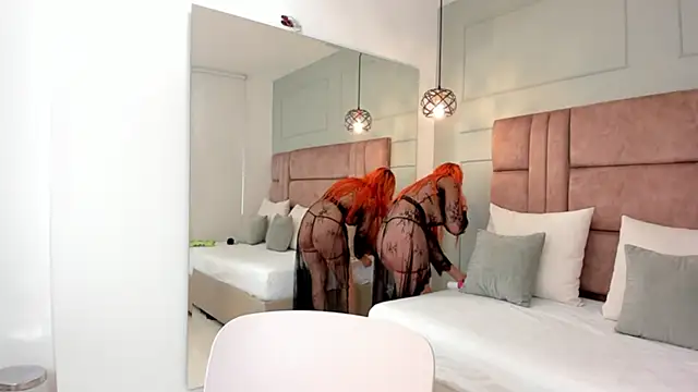 saray marquez online show from October 17, 2025, 11:34 am