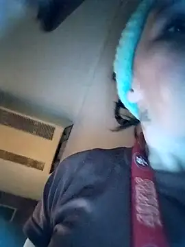 Dirtywhitebitch5150 online show from November 4, 2025, 7:01 am