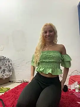 Snapshot of Bruna551 chatting on March 8, 2026, 3:54 am Bruna551 online show from March 8, 2026, 3:54 am