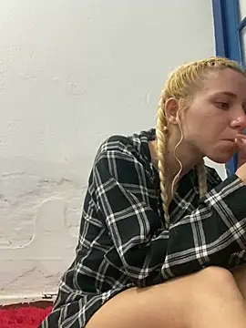 Snapshot of Bruna551 chatting on March 26, 2026, 1:37 am Bruna551 online show from March 26, 2026, 1:37 am