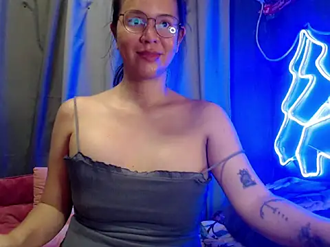 Transfantasy4u online show from February 17, 2026, 5:27 am