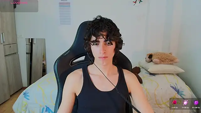 Snapshot of Nude_Boy18 chatting on February 25, 2026, 4:01 am Nude Boy18 online show from February 25, 2026, 4:01 am