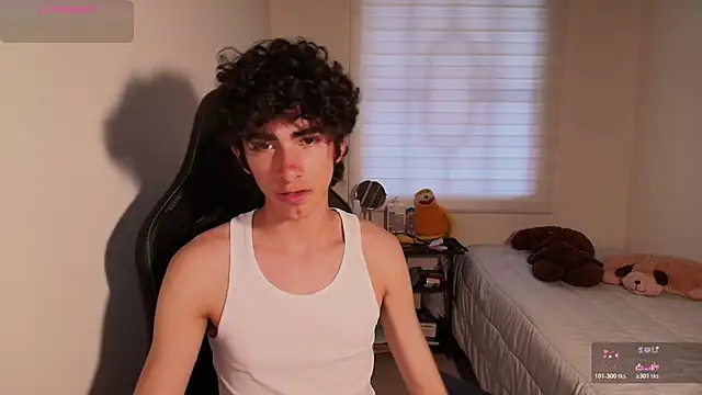 Nude Boy18 online show from June 19, 2026, 10:58 pm