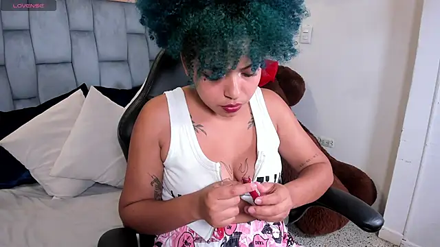 Snapshot of momo_ayasse chatting on September 15, 2025, 1:50 am momo ayasse online show from September 15, 2025, 1:50 am