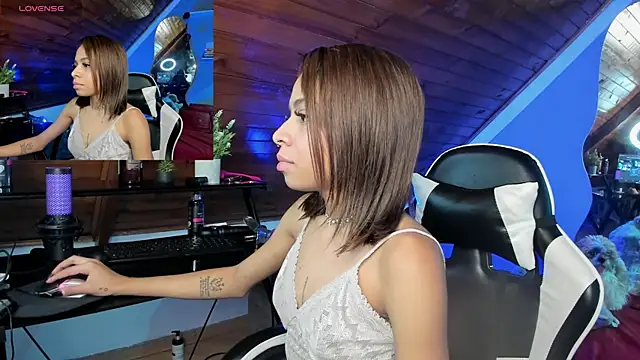 Snapshot of yumi_hanna chatting on December 16, 2025, 2:38 am yumi hanna online show from December 16, 2025, 2:38 am